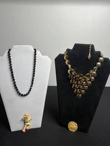 VTG Bakelite South of the Border Pin, Hammered Disc Gold-Tone Necklace, Eagle-Disc Pendant & Black Faceted Bead Necklace - Vintage Jewelry Set