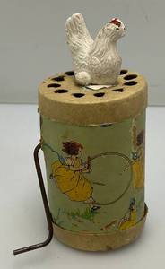 Vintage 1940s-50s Clucking Hen Noisemaker (Works)