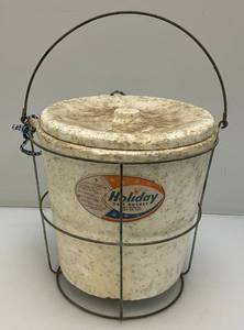 Vintage 1960s-70s Holiday Syrofoam MinnowBait Bucket With Wire Basket