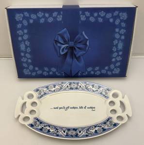 Collectible AMC Supply Drop The Walking Dead Carols Cookie Tray And Youll Get Cookies, Lots of Cookies Blue &amp White (New old Stock) In Original box