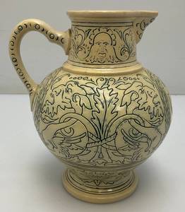 Vintage RARE Oriental Themed Pitcher 5 12 x 6
