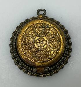 Antique Victorian Era locket 1 12