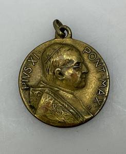 1925 Ancient Medal Of Pope Puis XI Holy Year Pendant 34