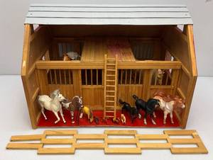 Large Handmade Wood Barn With Misc. Vintage Toy Horses 21 x 21 x 29