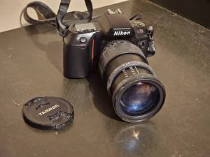 Nikon N70 35mm SLR Camera with Tamron 28-200mm Lens