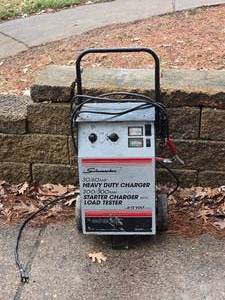 Schumacher Heavy Duty 30 60 Amp Battery Charger and Starter
