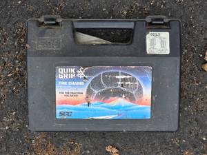 Quick Grip Tire Chains Set in Case