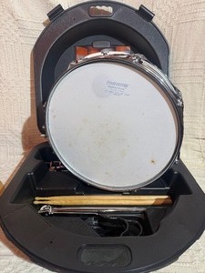 Ludwig snare drum kit in a travel case- never struck  new old stock