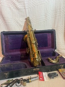 Vintage Buescher True Tone Saxophone  Low Pitch  1920s Era  Serial #85229  Original Finish