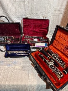 Student Band Instrument Lot  (3) Clarinets incl. (2) NobletLeblanc WOOD  Selmer Bundy  Artley Piccolo  Cases