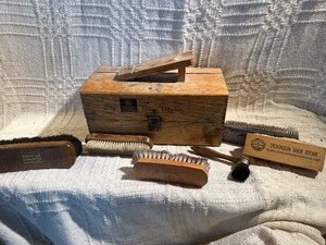 Vintage GE Shoe Polisher Kit w Brushes, Box & Polish Lot  Barber  Man Cave Decor