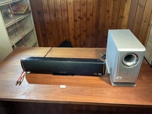 Yamaha Sound Bar & Powered Subwoofer Home Theater System