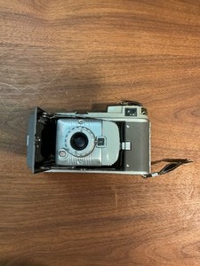 Vintage Polaroid Land Camera Model 80 Folding Instant Camera