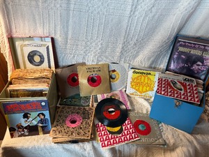 Vintage 45 RPM Record Collection  Led Zeppelin Immigrant Song  Hey, Hey What Can I Do, Monkees Picture Sleeve, Donovan, Simon & Garfunkel  Cases