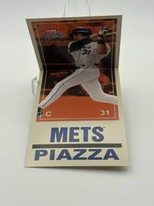 2004 Fleer Platinum Mike Piazza Folding Card Insert