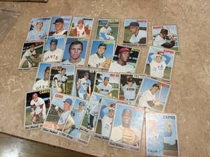 1970 Topps Baseball Card Lot, Mostly Lower Grade Cards