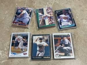 Minnesota Twins Fun Pack os Cards, Mix of Years and Players, Great for Kids
