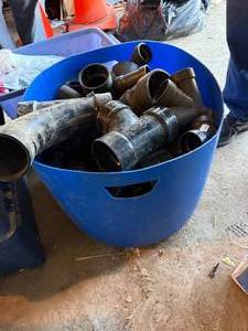 BARREL OF ABS FITTINGS VARIOUS SIZES.