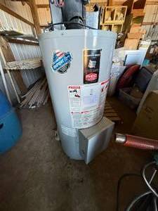 NATURAL GAS WATER HEATER