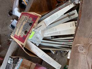 TOILET OR SINK SUPPLY TUBES