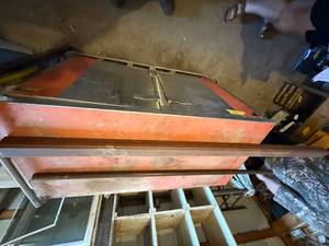 HAND RAILING AND CLOSET ROD