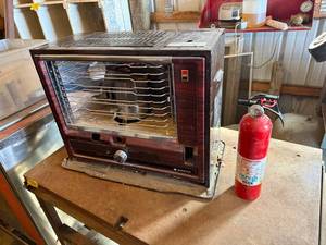 KEROSENE HEATER  FIRE EXTINGUISHER