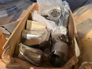 BATHTUB SPOUTS, ROUND AND SQUARE SIZES.