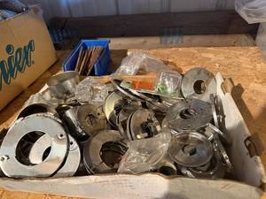 CHROME DRAIN FLANGES, SHOWER HANDLES.