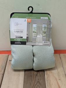 NEW MAINSTAYS GREEN EMBOSSED CURTAIN SET 4 PANELS