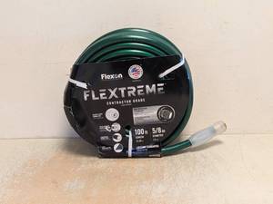 FLEXON FLEXTREME CONTRACTOR GRADE 100 FT WATER HOSE