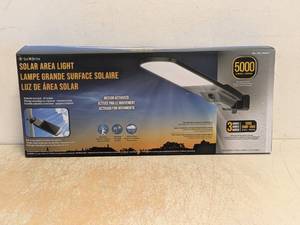 NEW SOL-R-BRITE SOLAR AREA LIGHT