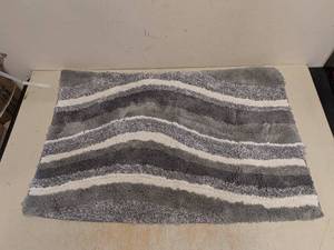 NEW COTTON SWIRL BATH MAT GRAY AND CREAM