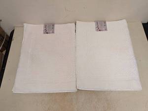 (2) NEW PURELY INDULGENT BATH MAT WHITE