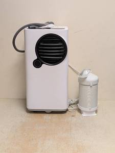 PORTABLE AIR CONDITIONING UNIT WITH REMOTE CONTROL WHITE