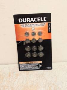 NEW DURACELL 2032 BATTERIES 12PK