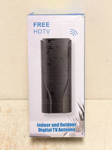NEW INDOOR AND OUTDOOR DIGITAL TV ANTENNA