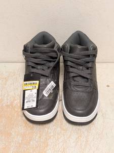 ART CLASS KIDS NASH MID TOP SNEAKERS SIZE 13 GRAY