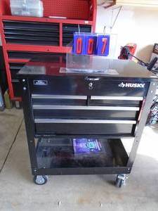 Husky rolling tool cabinet. 36 x 20 x 40. looks new. As shown.