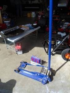 AC Delco 3 � ton low profile frame jack. As shown.