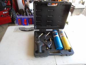 New Mag torch mappropane kit. As shown.