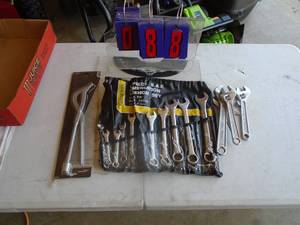 Flat of tools. As shown.