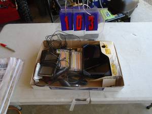 Verizion tablet & pro strobe light. As shown.