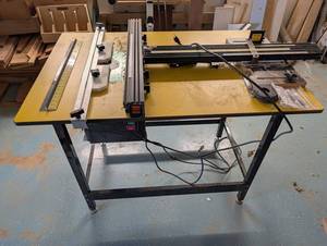 Porter-Cable Router Table- TRU-CENTER Fence & Sliding Table