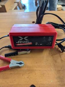 Schumacher Battery Extender BE01248 - 6V12V 2A Battery Charger