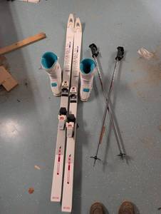 Rossignol Quantum Ski Set with Marker Bindings, Boots & Poles