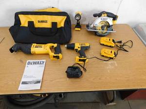 DEWALT 20V MAX Cordless 4 Tool Combo Kit with (2) 20V Batteries (2ah&4ah) and Charger