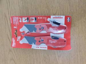 Milwaukee Electric - 2PK 6IN1 Fastback Promo