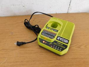 RYOBI ONE 18V Fast Charger