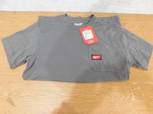 Milwaukee Mens Medium Gray GRIDIRON CottonPolyester Short-Sleeve Pocket T-Shirt
