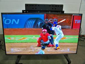 65 Vizio E65-F0 4K HDR LED SMART TV  Television with Wall Mount, Remote Control and HDMI Cable